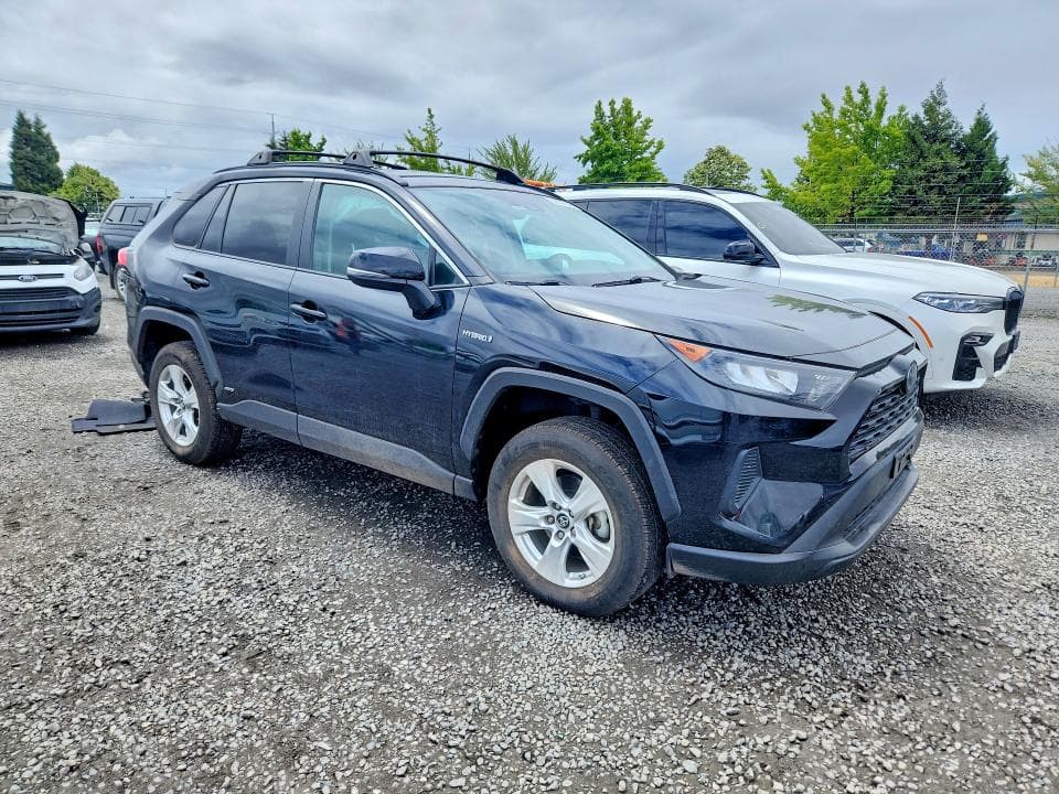 2019 TOYOTA RAV4 LE LE 4