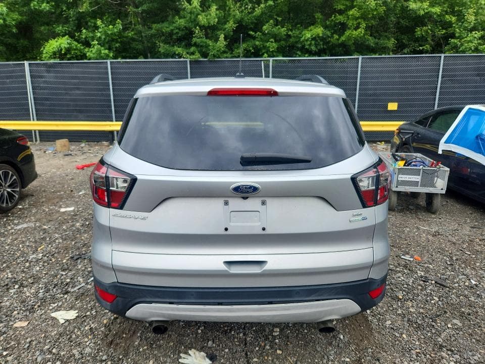 2017 FORD ESCAPE SE SE 6