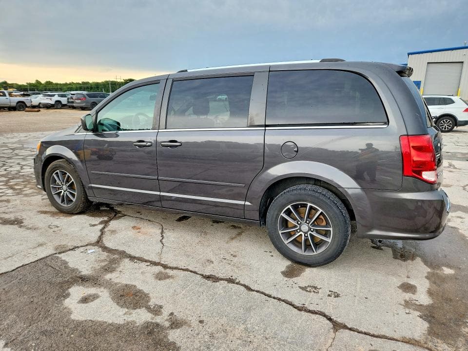 2016 DODGE GRAND CARAVAN SXT 2