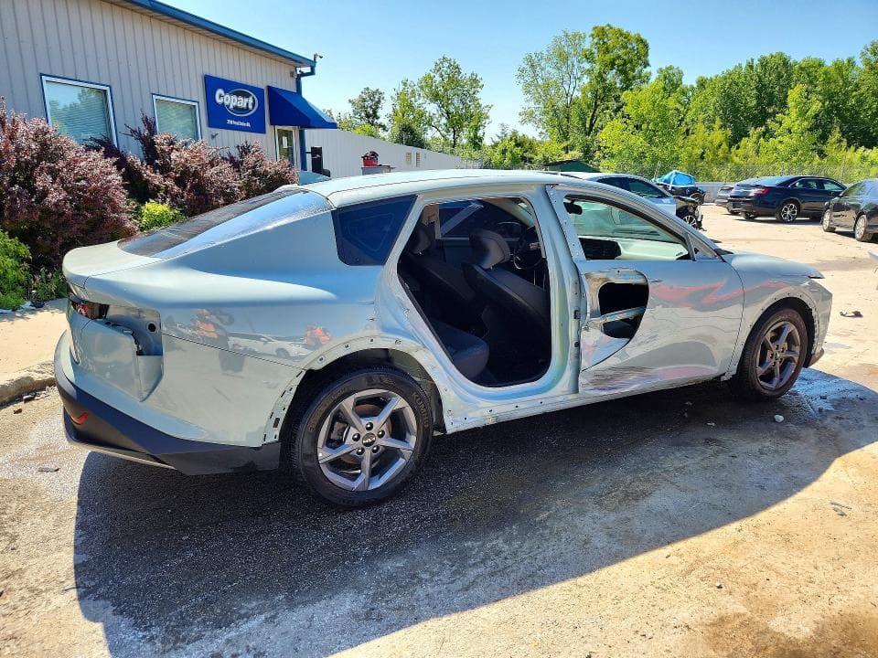 2025 KIA K4 LXS LXS 3