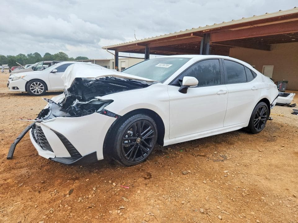 2025 TOYOTA CAMRY SE - 1