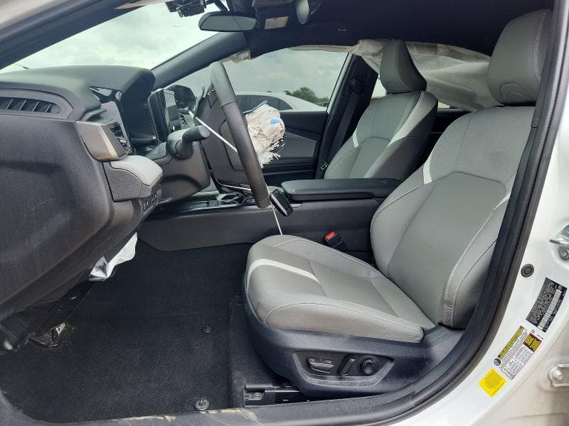 2025 TOYOTA CAMRY SE 7