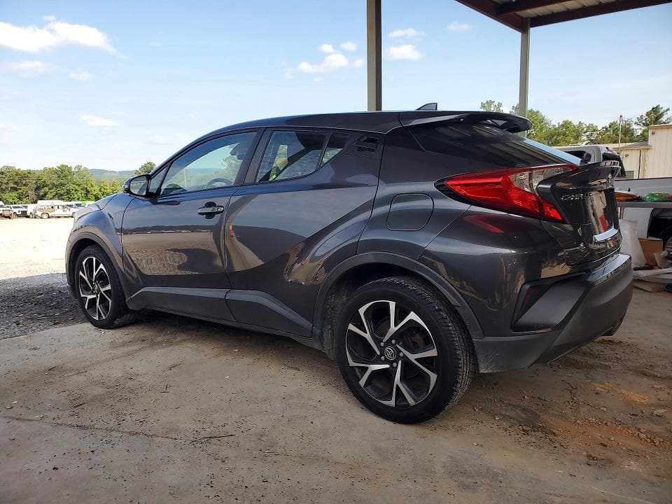 2018 TOYOTA C-HR XLE XLE 2