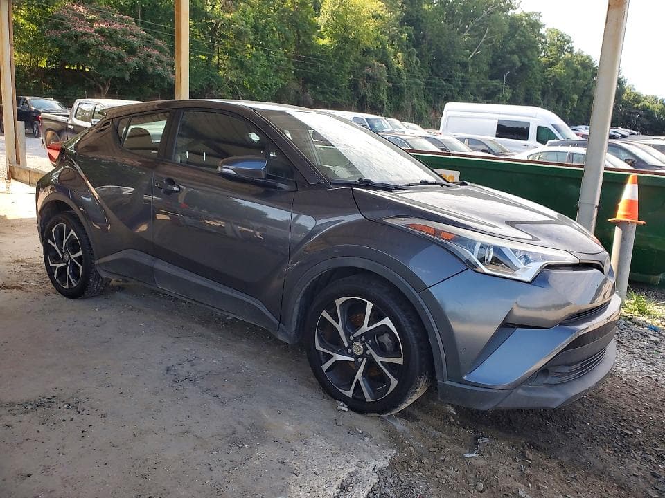 2018 TOYOTA C-HR XLE XLE 4