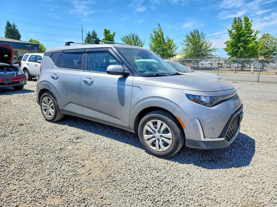 2023 KIA SOUL LX 4