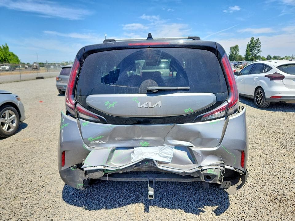 2023 KIA SOUL LX 6