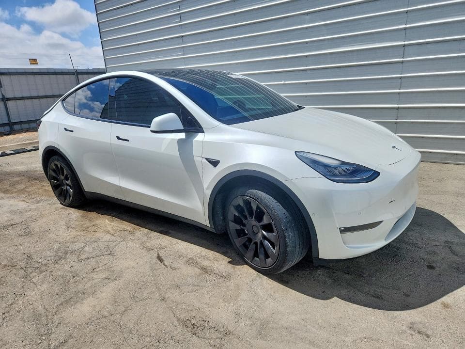 2021 TESLA MODEL Y 4