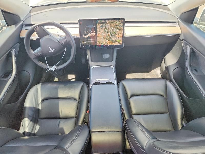 2021 TESLA MODEL Y 8