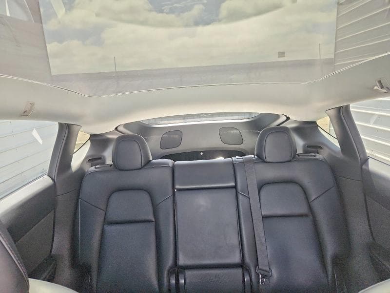 2021 TESLA MODEL Y 10