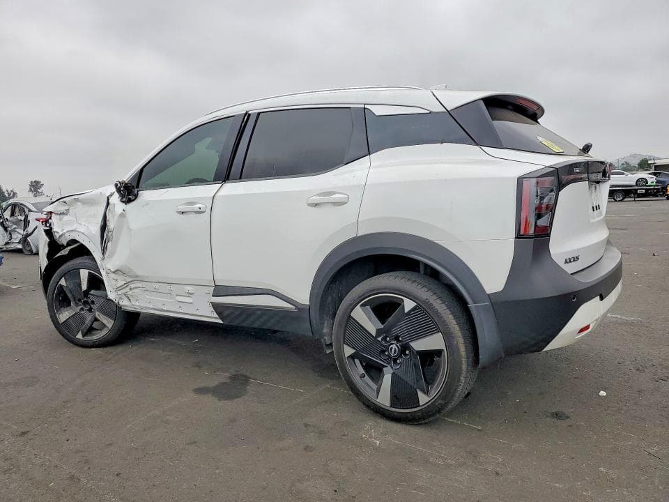 2025 NISSAN KICKS SR 2