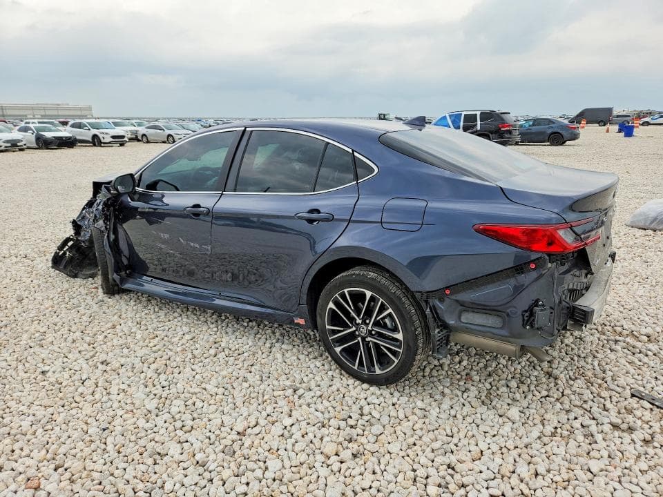 2026 TOYOTA CAMRY XLE 2