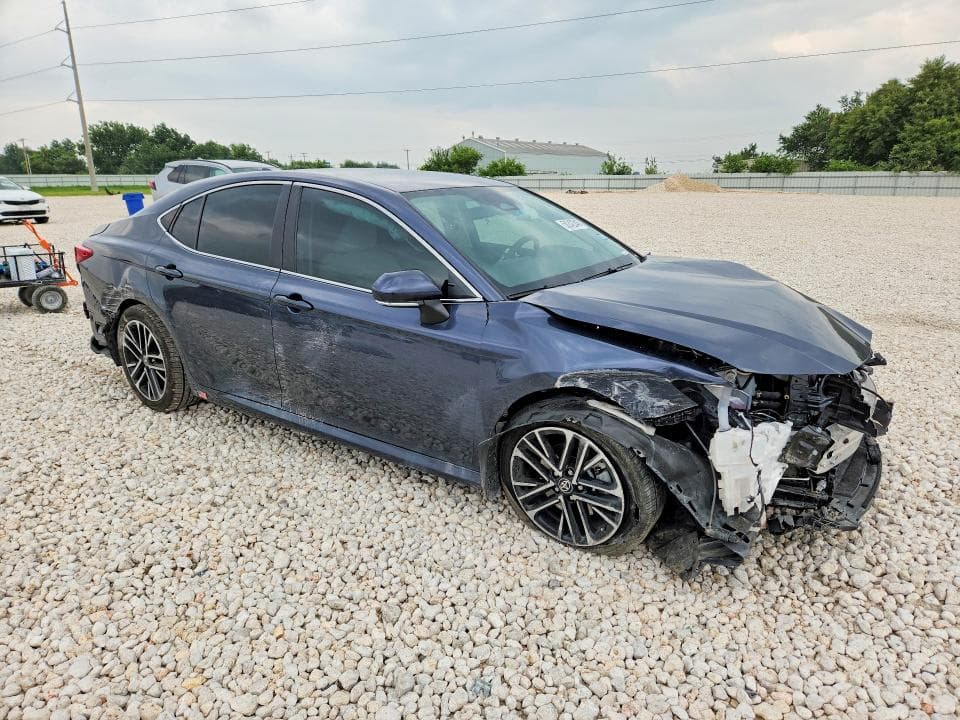 2026 TOYOTA CAMRY XLE 4