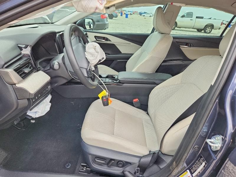 2026 TOYOTA CAMRY XLE 7