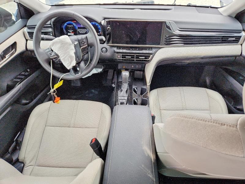 2026 TOYOTA CAMRY XLE 8