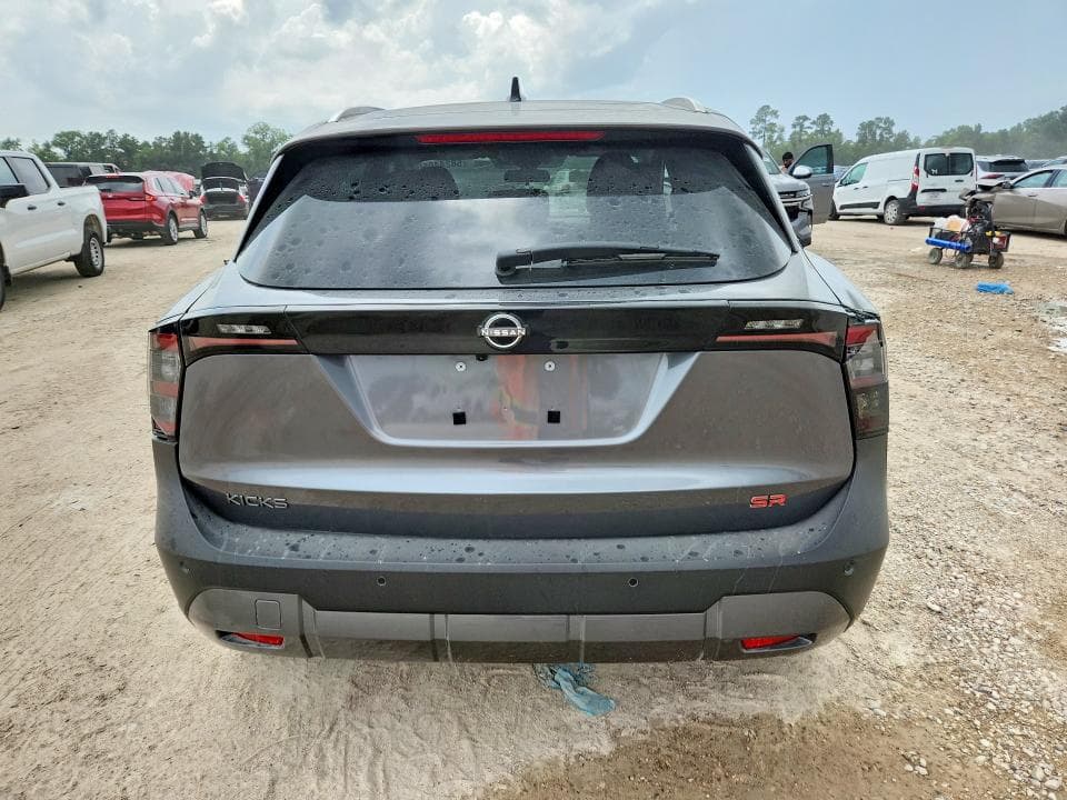 2026 NISSAN KICKS SR SR 7