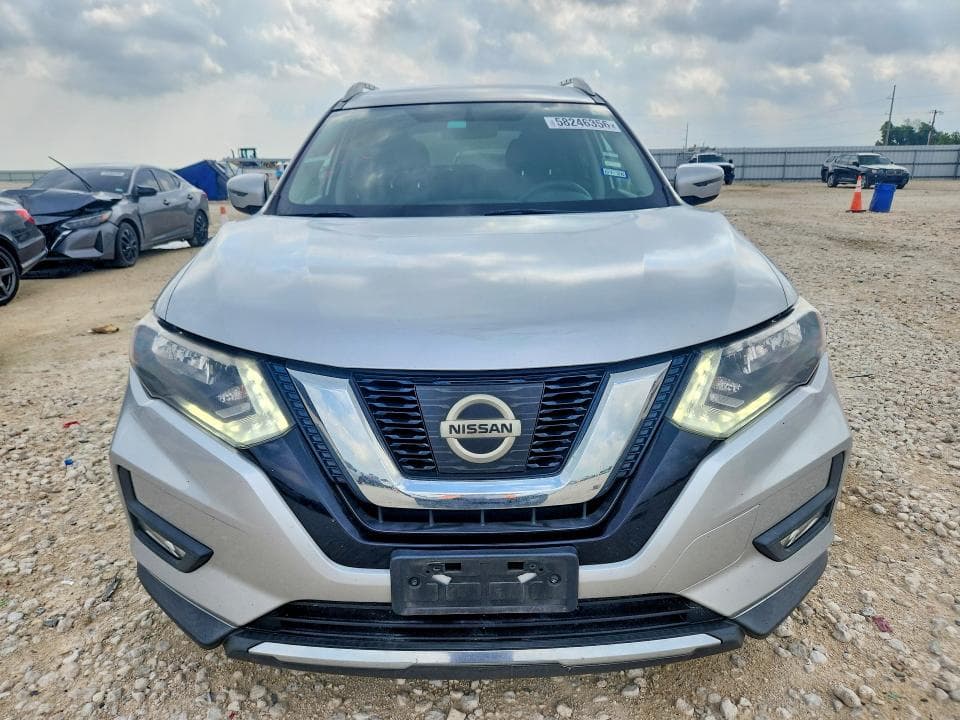 2017 NISSAN ROGUE SV 5