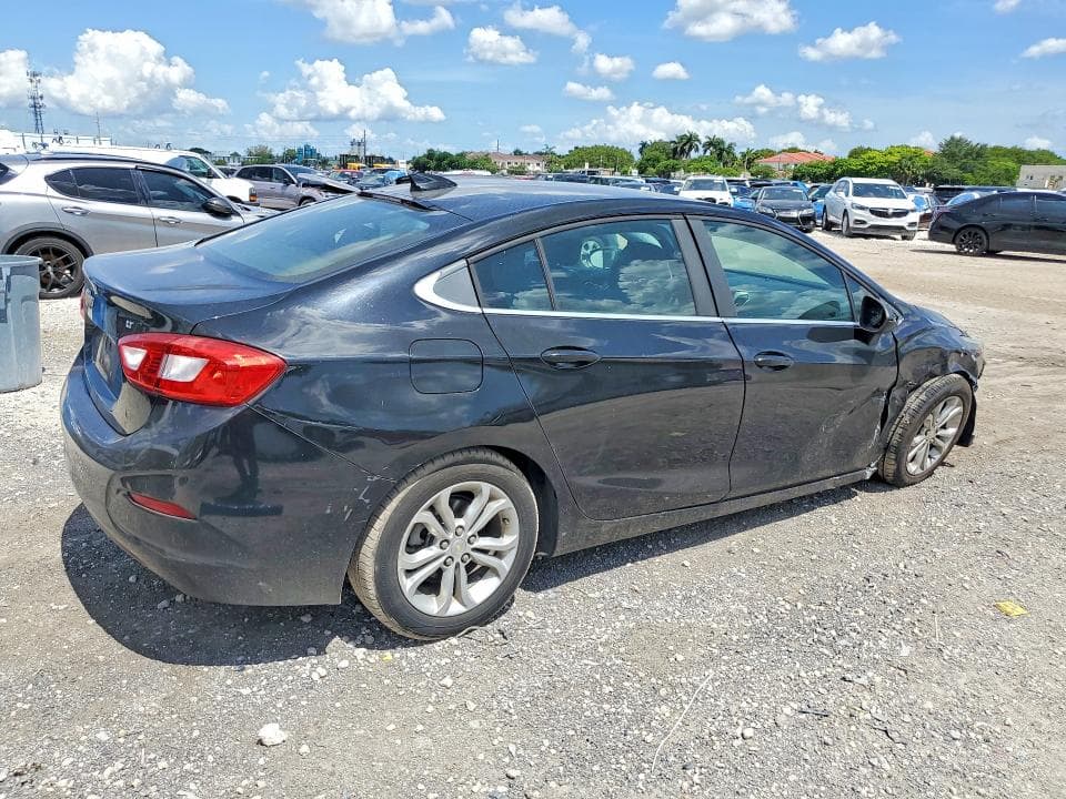 2019 CHEVROLET CRUZE LT 3