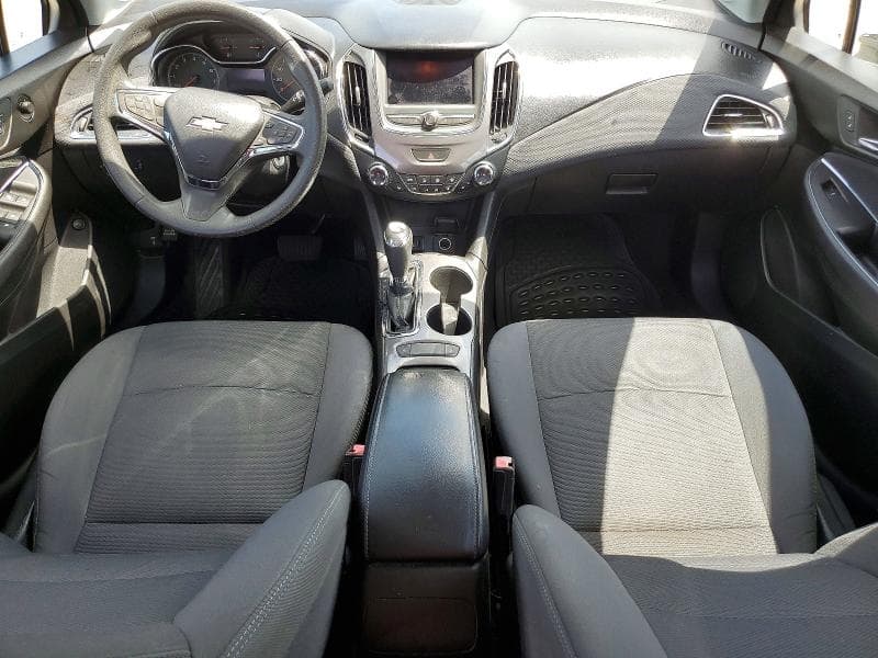 2019 CHEVROLET CRUZE LT 8
