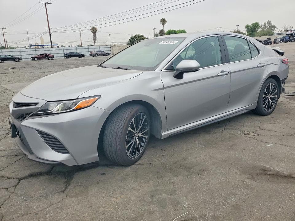 2019 TOYOTA CAMRY SE - 1