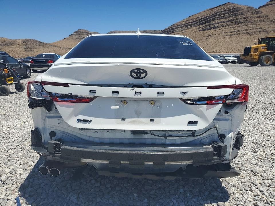 2025 TOYOTA CAMRY SE 6