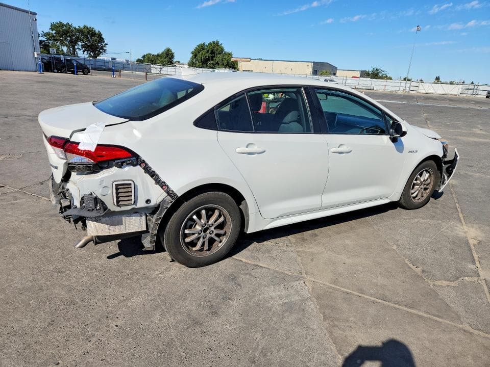2021 TOYOTA COROLLA LE 3