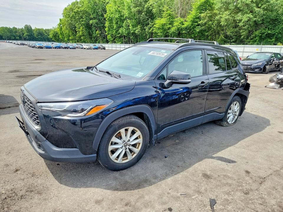 2022 TOYOTA COROLLA CROSS LE - 1