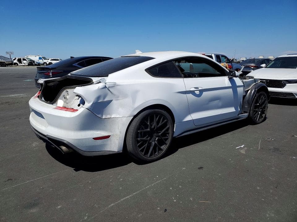 2021 FORD MUSTANG 3