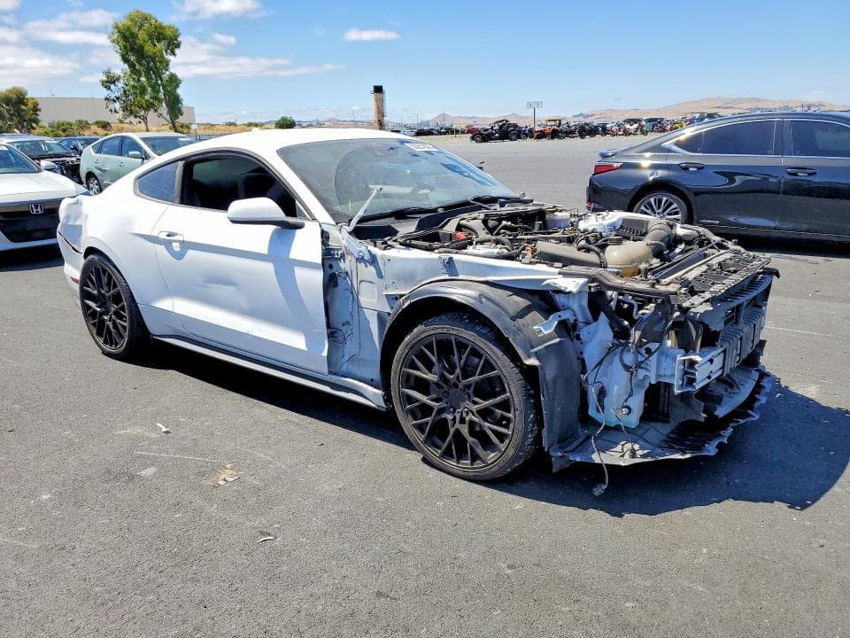 2021 FORD MUSTANG 4