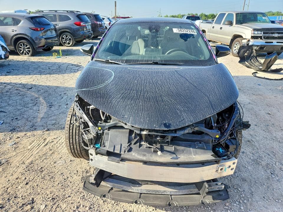 2019 TOYOTA C-HR XLE 5