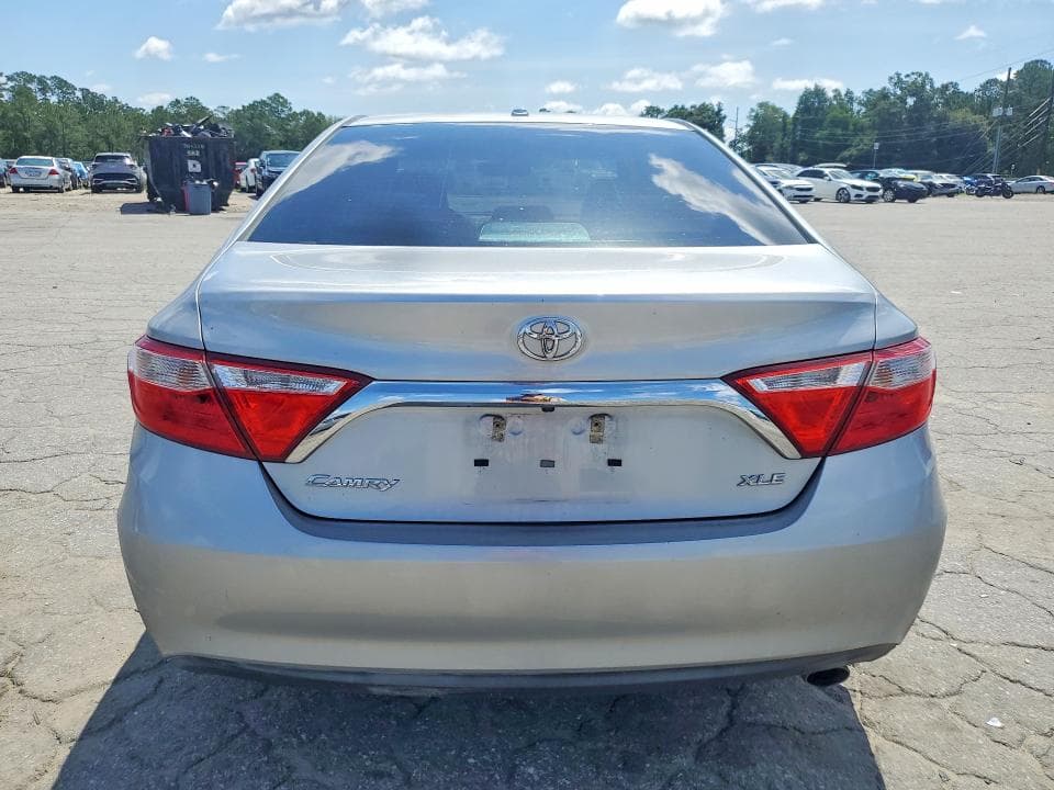 2017 TOYOTA CAMRY XLE 6