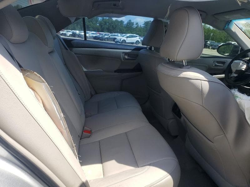 2017 TOYOTA CAMRY XLE 10