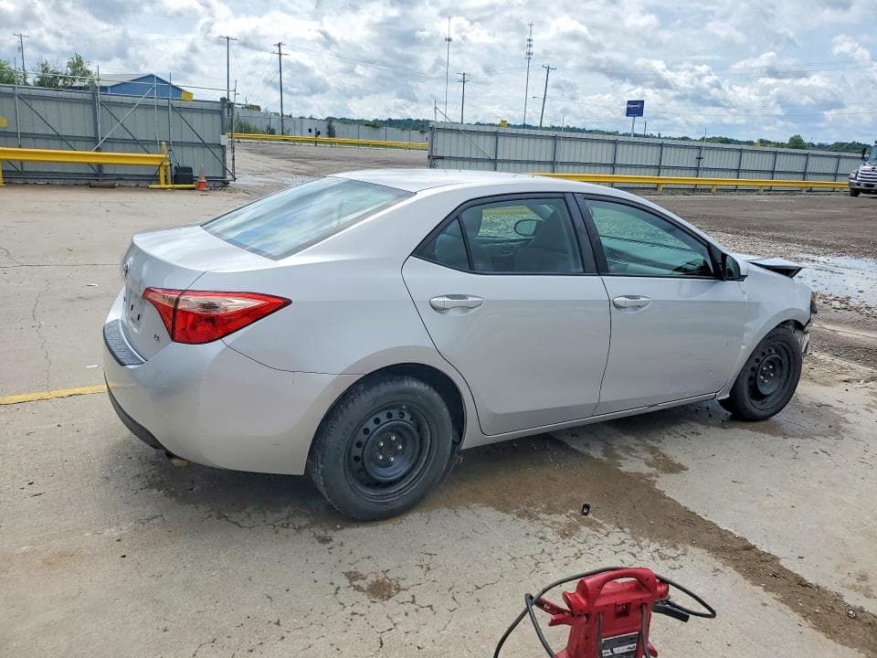 2017 TOYOTA COROLLA LE 3