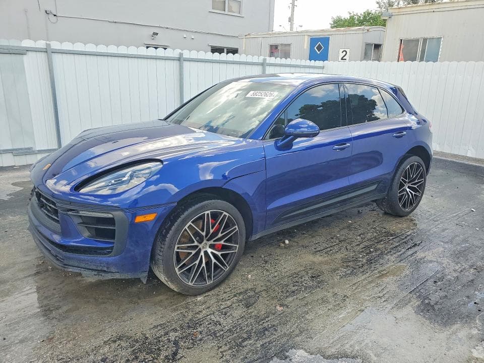 2024 PORSCHE MACAN S