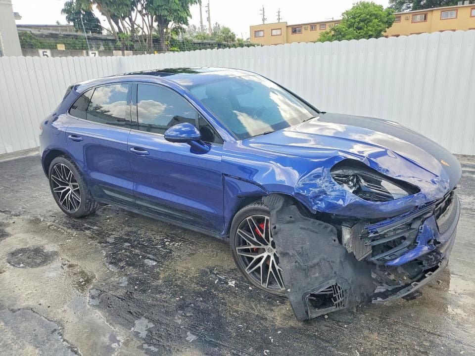 2024 PORSCHE MACAN S 4