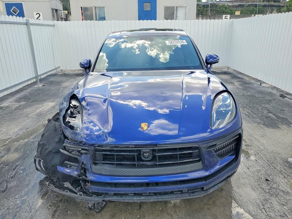2024 PORSCHE MACAN S 5