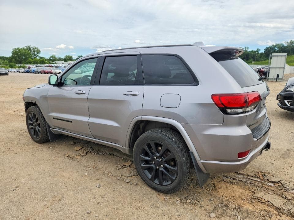 2018 JEEP GRAND CHEROKEE LAREDO 2