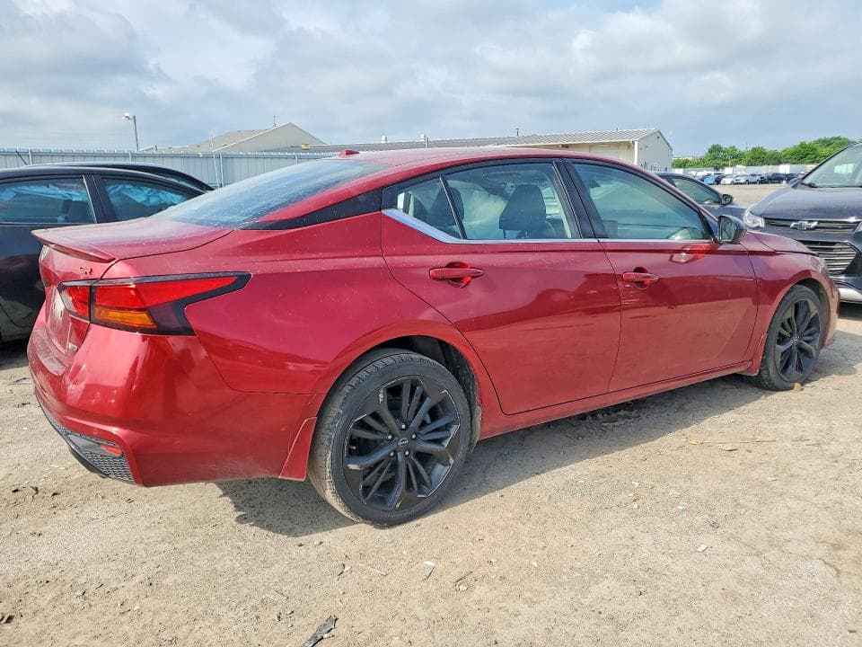 2023 NISSAN ALTIMA SR SR 3