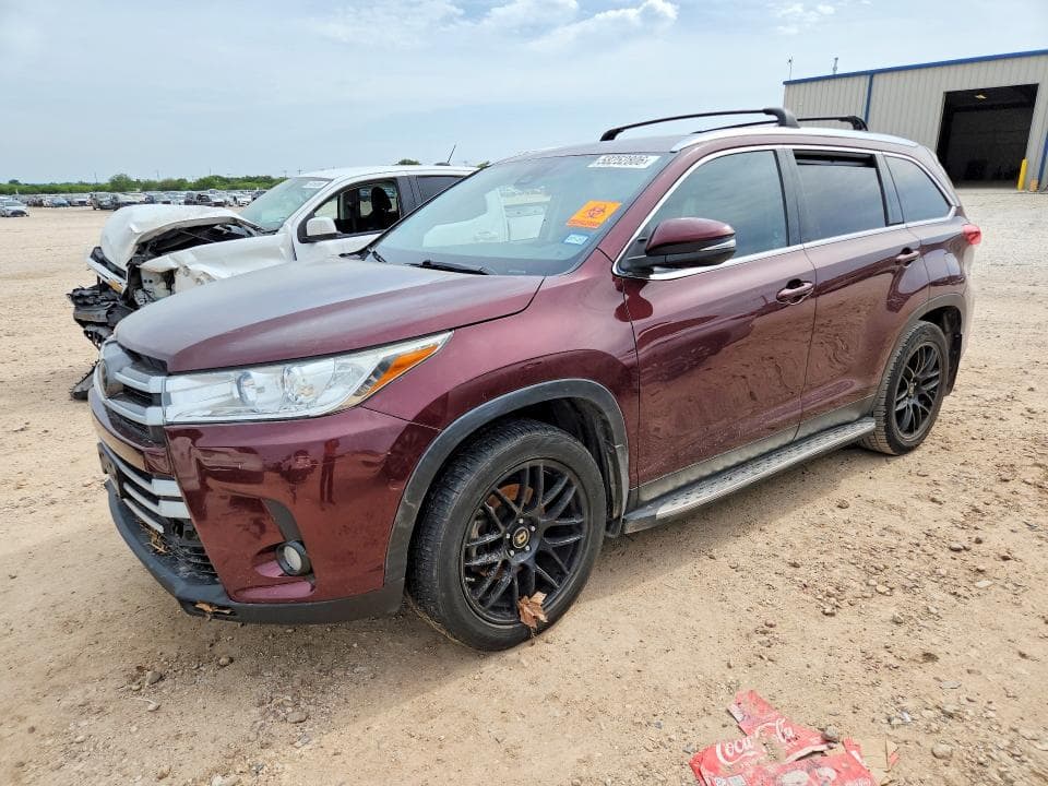 2019 TOYOTA HIGHLANDER XLE - 1