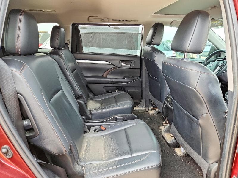 2019 TOYOTA HIGHLANDER XLE 11