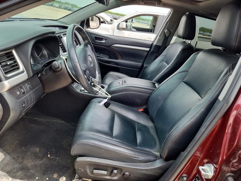 2019 TOYOTA HIGHLANDER XLE 7