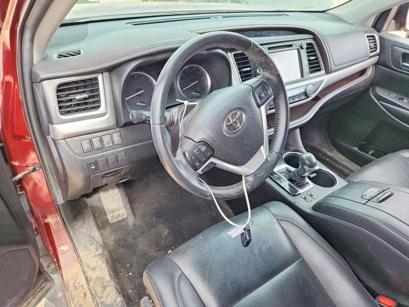 2019 TOYOTA HIGHLANDER XLE 8