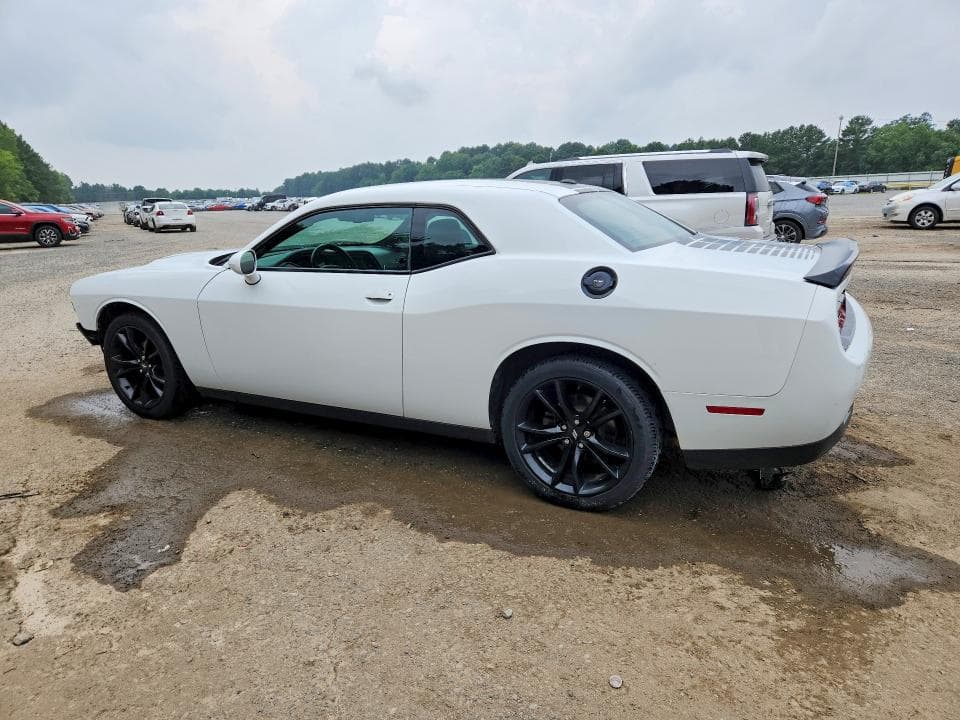 2017 DODGE CHALLENGER SXT 2