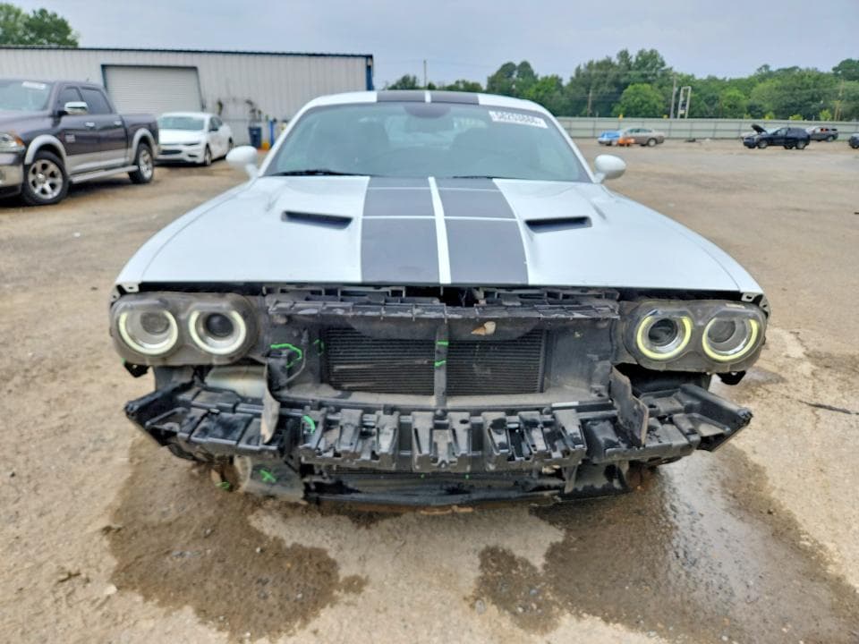2017 DODGE CHALLENGER SXT 5