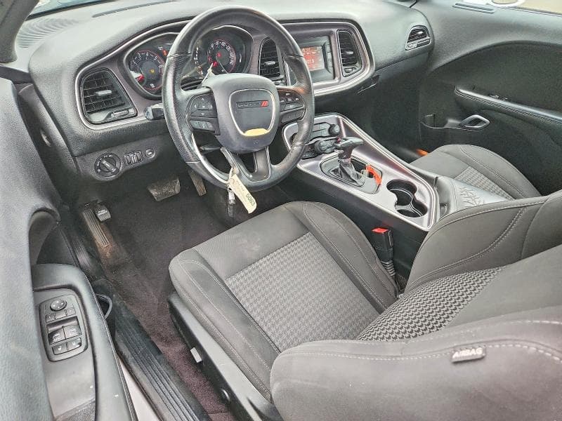 2017 DODGE CHALLENGER SXT 8