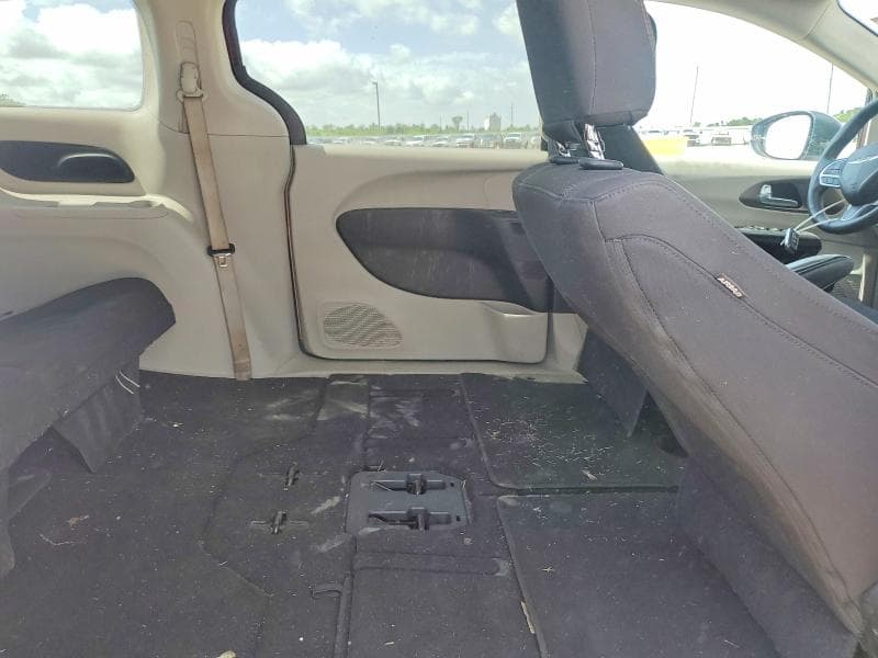 2017 CHRYSLER PACIFICA TOURING 11