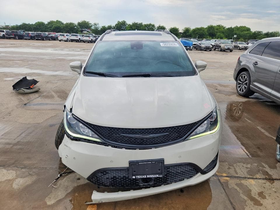 2019 CHRYSLER PACIFICA LIMITED 5