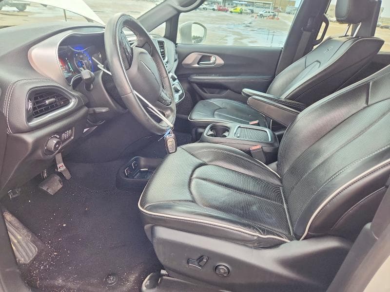 2019 CHRYSLER PACIFICA LIMITED 7