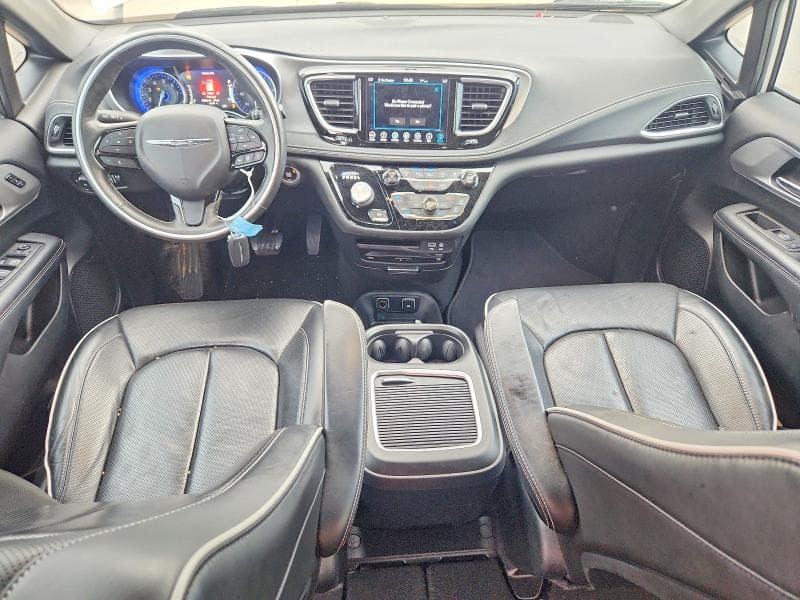 2019 CHRYSLER PACIFICA LIMITED 8