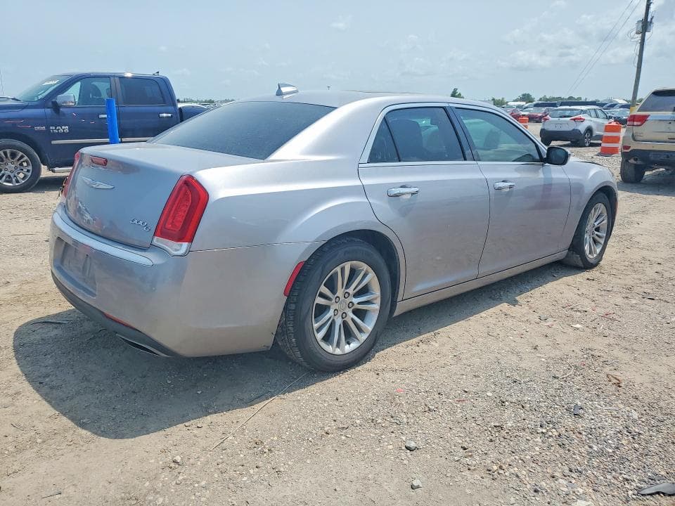 2017 CHRYSLER 300 3