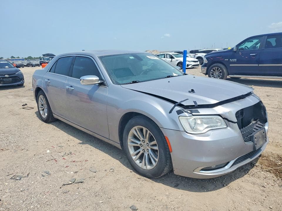 2017 CHRYSLER 300 4